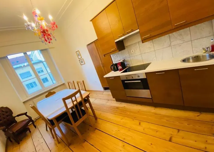 Nikola Tesla Haus, Zentrum * Graz